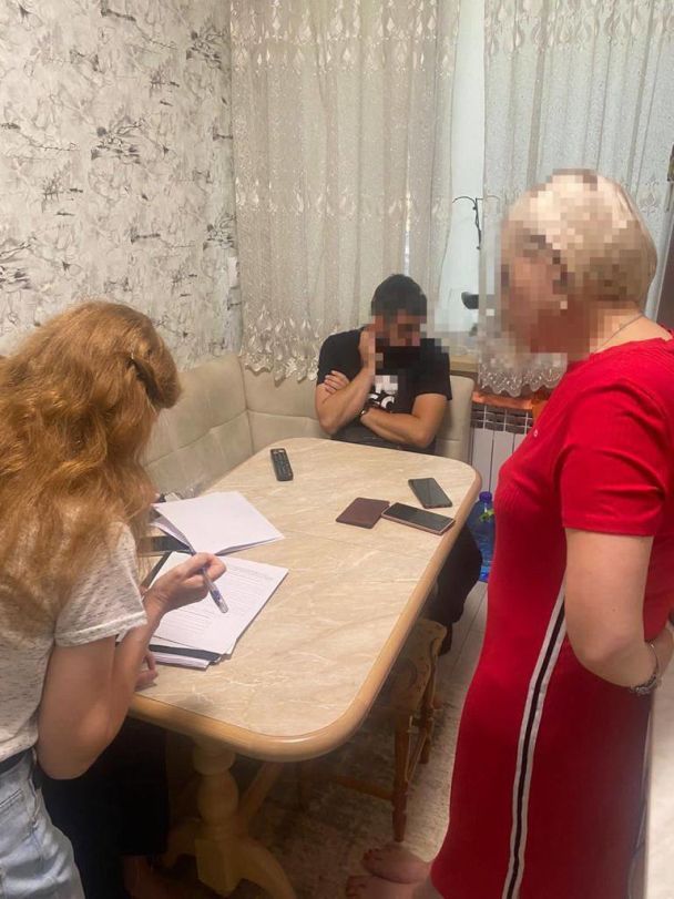У Києві викрили директора фірми, який постачав неякісний одяг ЗСУ / © 