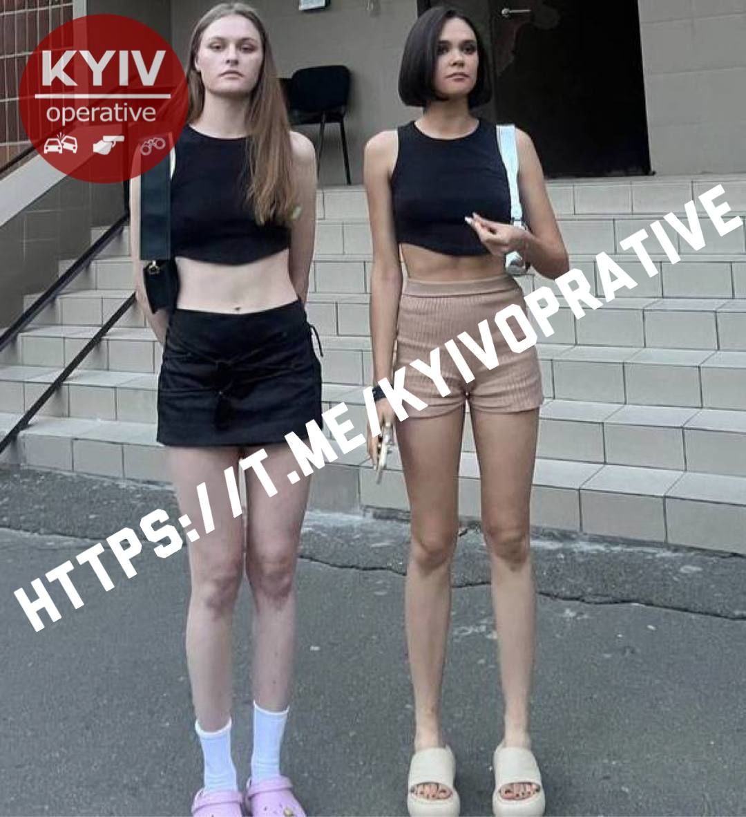 Поліція затримала сестер, які влаштували у Києві танці на могилах військових / © 