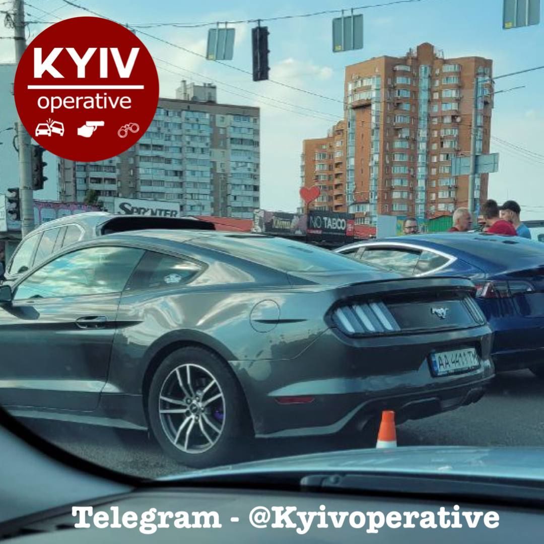 ДТП в Києві 27 серпня за участю 4 авто / Фото: Kyiv Operativ / © 