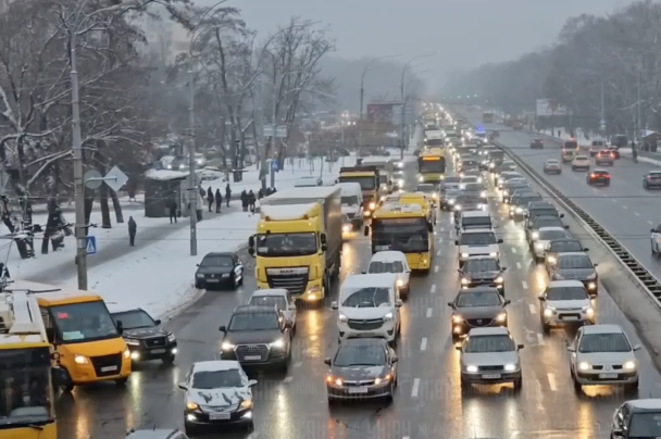 Затори на Теремках у Києві 11 грудня/ Фото: скриншот / © 